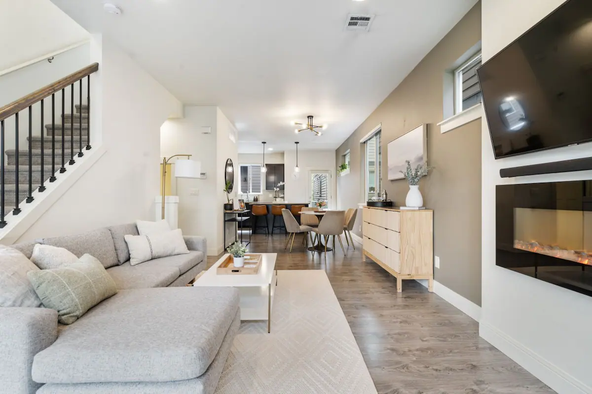 14255 Southwest Burlwood Lane